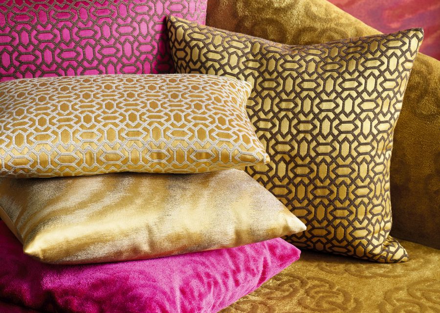 Kissen in Gold und Pink